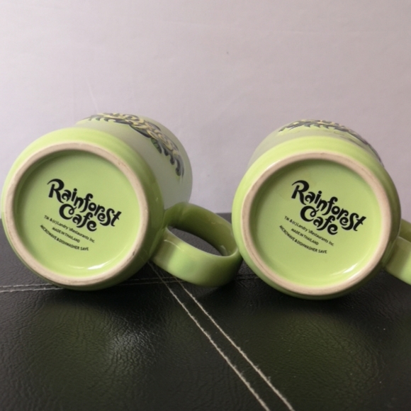 Set of Two Rainforest Cafe Mugs, 2-Sided with 3D Design, Like-new - Picture 4 of 5